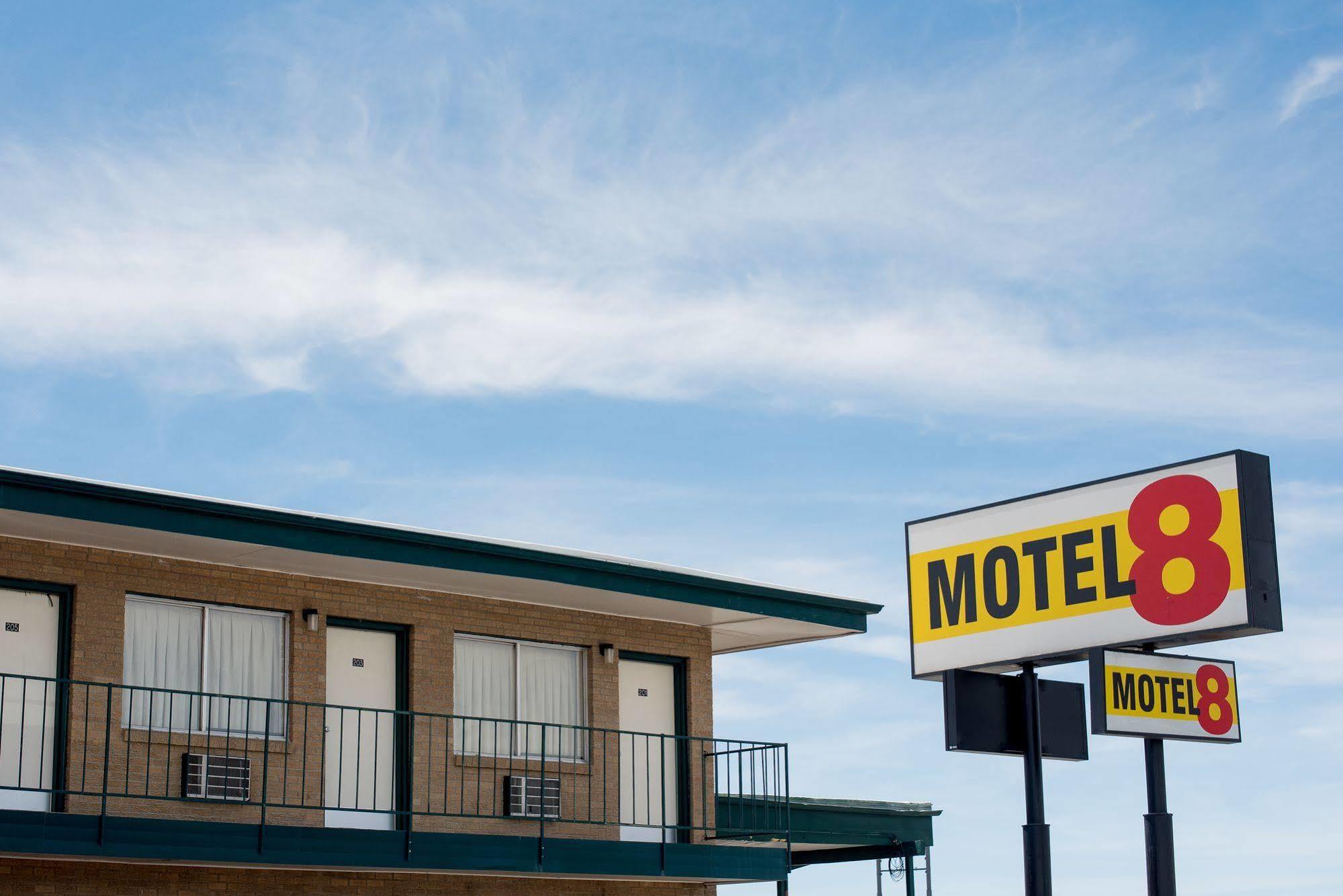 Motel 8 Rock Springs Exterior foto